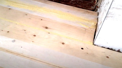 The gaps between the floorboards: how to patch up and how to do the work