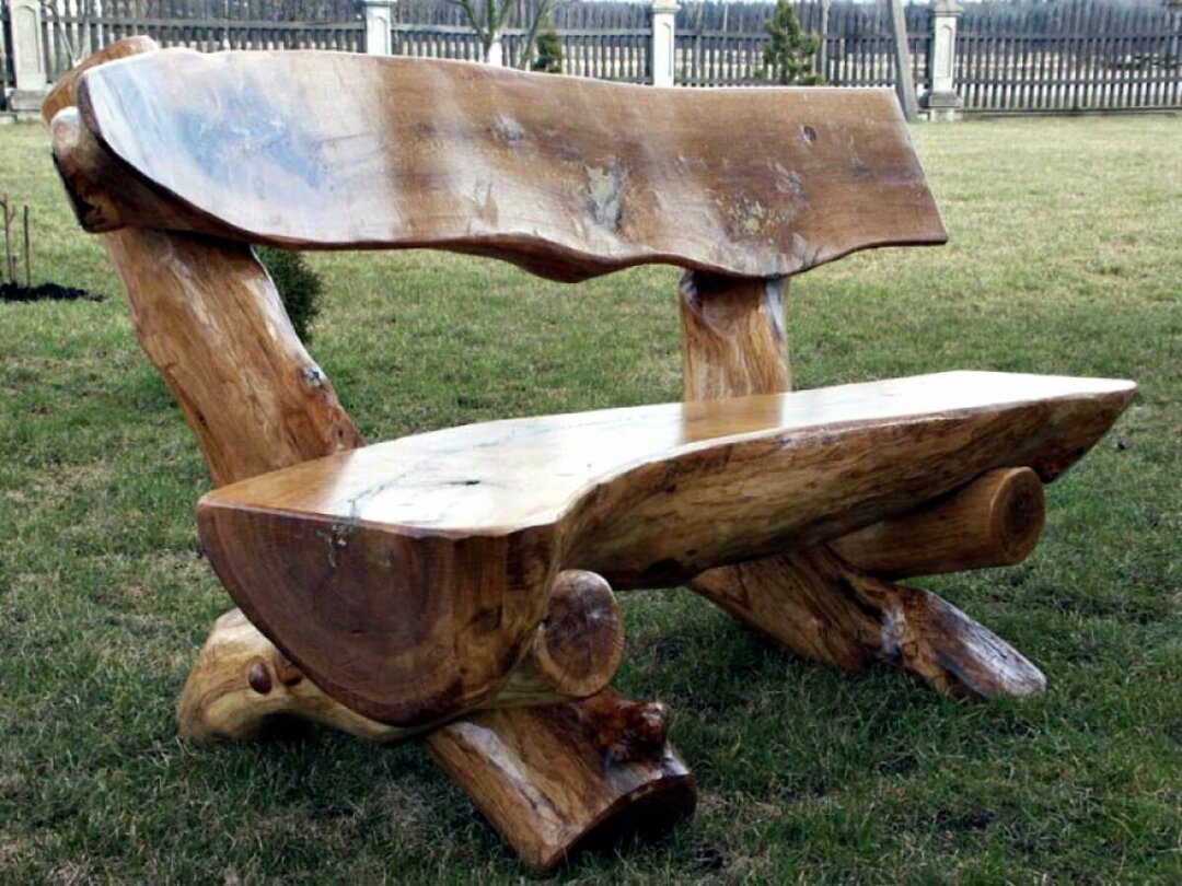 rönkből készült kerti bútor fotó