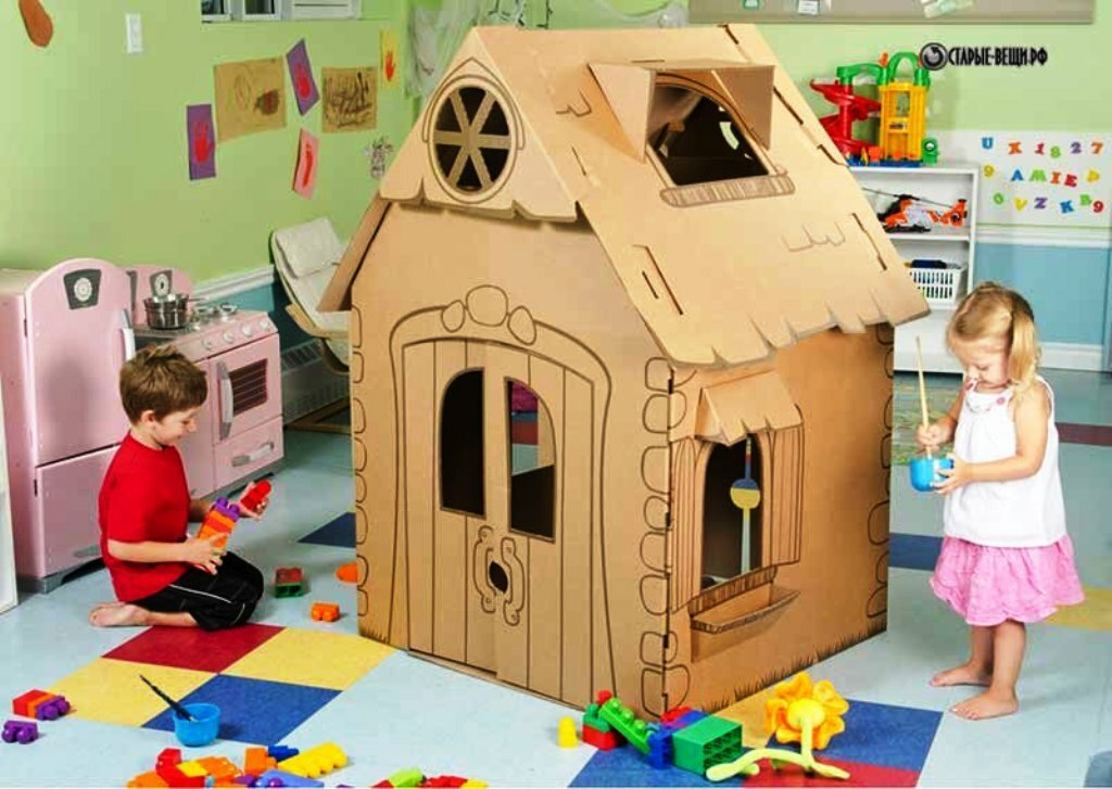 hus til børn lavet af pap