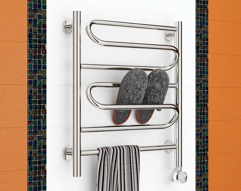 El toallero térmico lleva no solo una función funcional, sino también decorativa en el interior de su hogar.