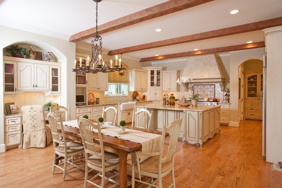 Kitchen lighting in country style