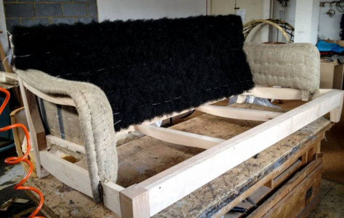 Så enkelt som å skjære pærer - rimelige ideer for rask DIY -restaurering av møbler