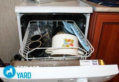 Dishwasher Indesit dsg 0517