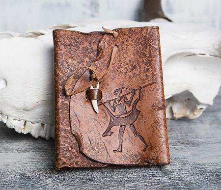 " Come back with the booty" notebook in leather cover with clasp - fang (A6)