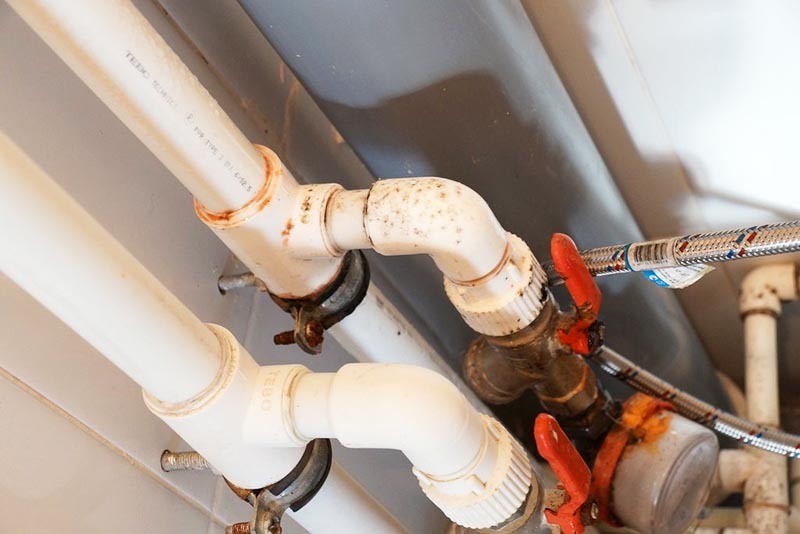 How to quickly and effectively get rid of condensate on pipes