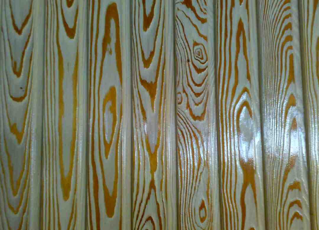 Farba strukturalna na imitacji drewna