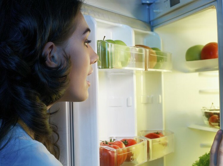 The quality of the cooling system determines how soon bacteria will develop in the food.