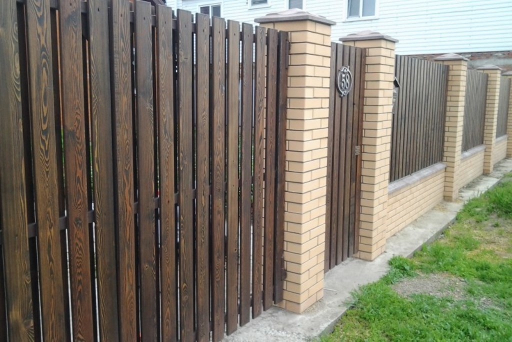 wooden fence photo ideas