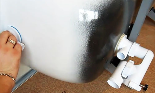 Jak opravit vanovou vanu na dlážděnou podlahu