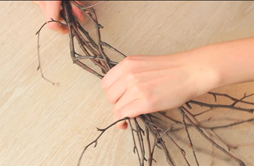 Håndverk fra kjegler med egne hender - hvordan dekorere et hus 5 minutter før nyttår