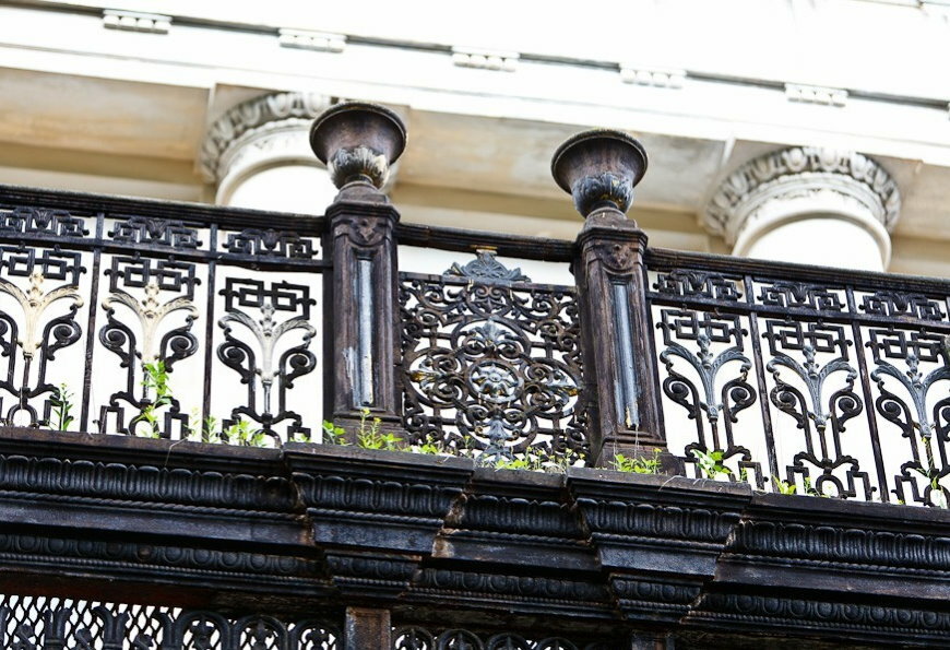 Corrimão de varanda em ferro fundido de estilo clássico