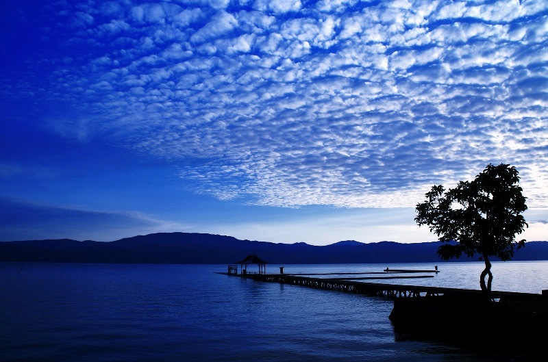De dybeste søer i verden. Top 10( med fotos)