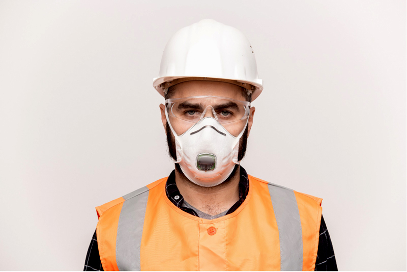 Any work with paintwork requires personal protective measures. Prepare gloves, respirator, eye protection goggles