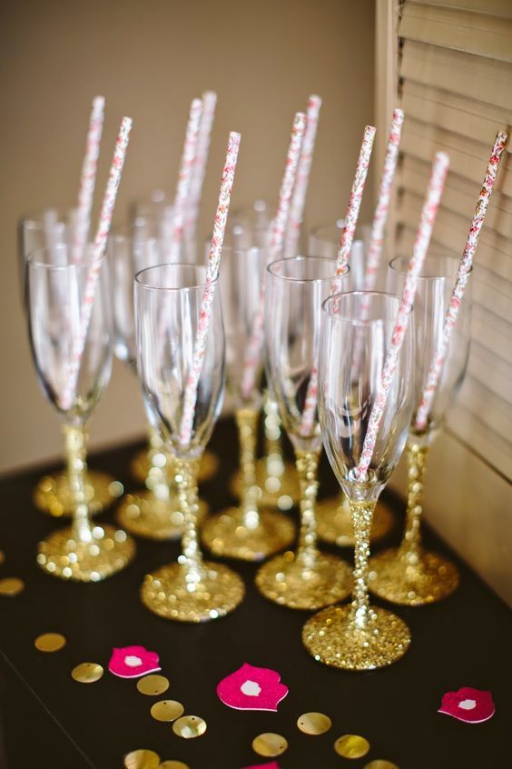 Vernice bottiglie di champagne per la festa