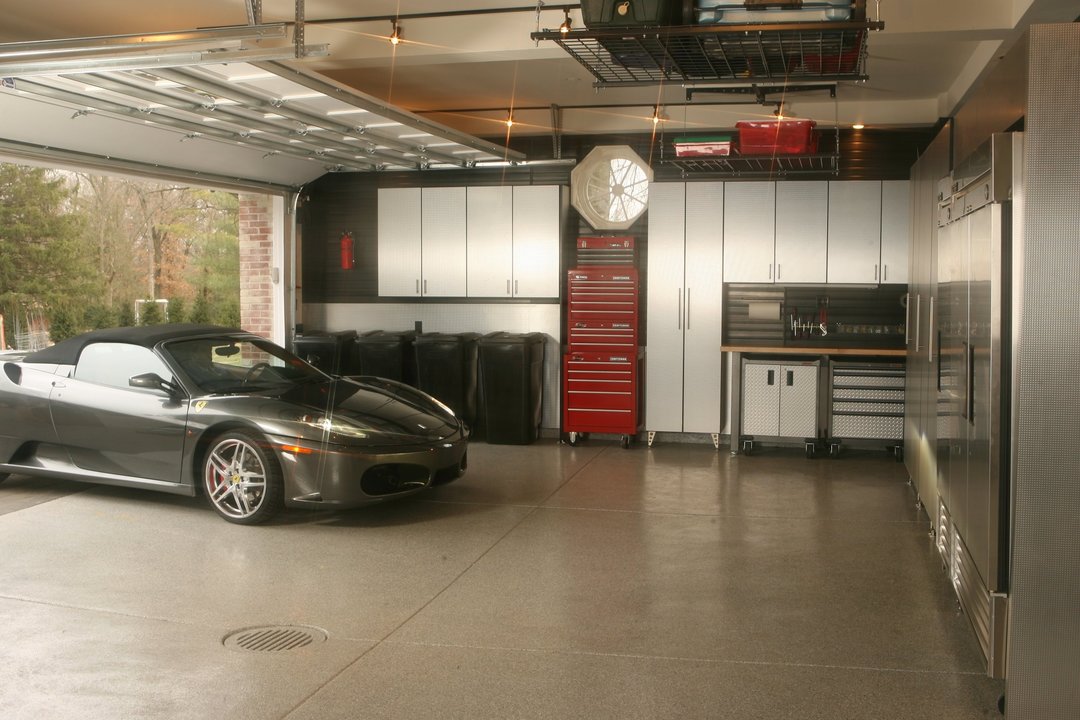 Inner trim garage