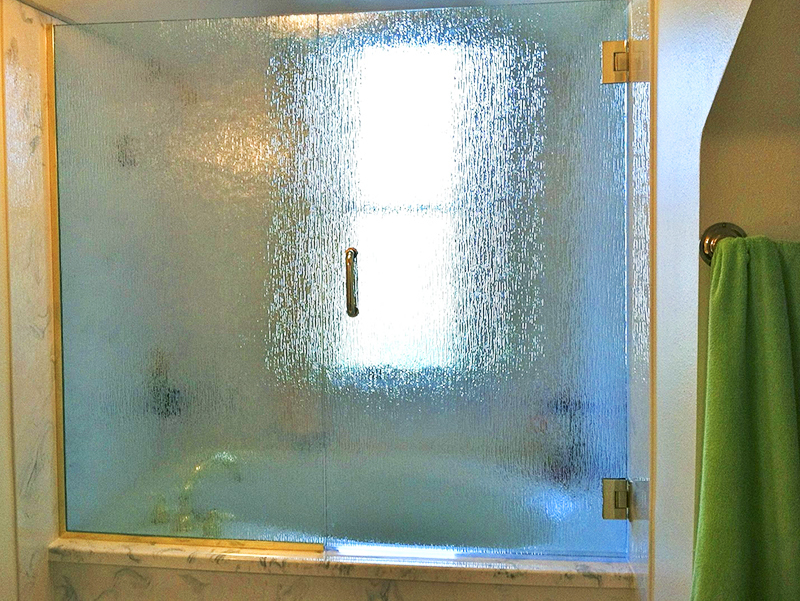 Cómo elegir e instalar cortinas de vidrio para baño.