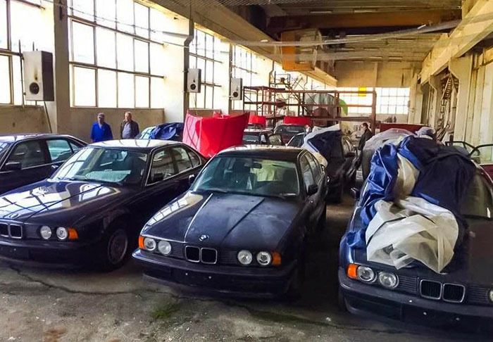 Najděte v bulharské garáži