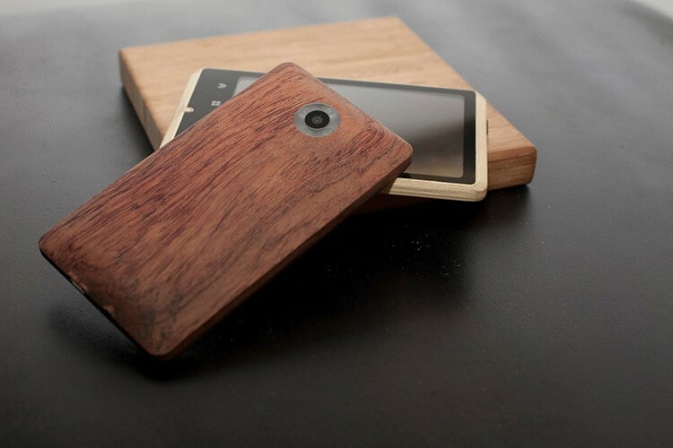 ADzero var den første som introduserte en miljøvennlig smarttelefon på markedet, hvis kropp er fullstendig laget av bambus