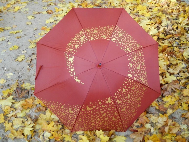 Guarda-chuvas pintados à mão