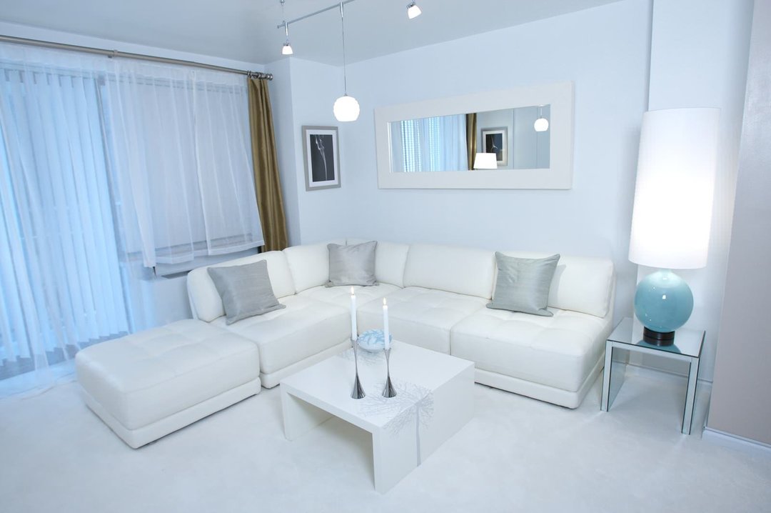 lakás design fehér színben