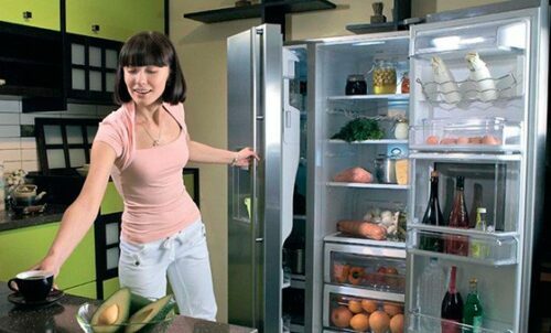 Egymás mellett a hűtőszekrény méretei és hasznos térfogata