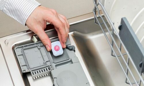 Väčšina moderných modelov umývačiek riadu podporuje pridanie špeciálnych tabliet na umývanie riadu, čo je pohodlné, rýchle a efektívne.