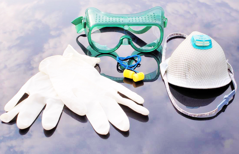 Always wear protective equipment for hands, eyes and respiratory system