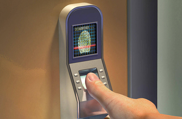 Castle fingerprint scanner - not exactly a stranger proydotFOTO: ilens.dttheme.com