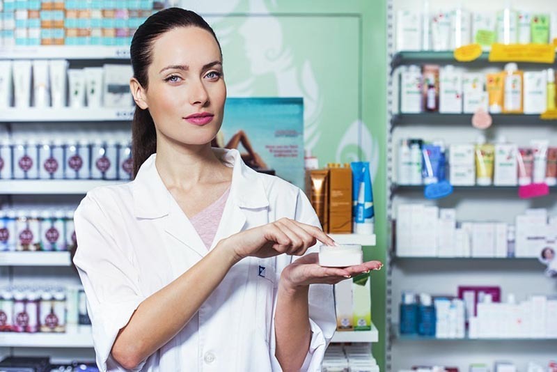Os produtos farmacêuticos competem pelos compradores precisamente com a ajuda de uma influência eficaz