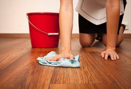How and what to wash the laminate so that there are no stains and stains