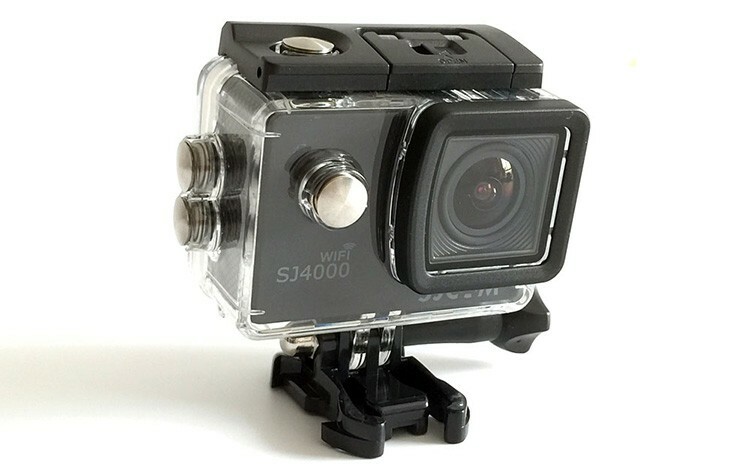 SJCAM SJ4000 A lenyűgöző paraméterekkel rendelkező kamera függetlenül kiegyensúlyozza a kép fehér színét