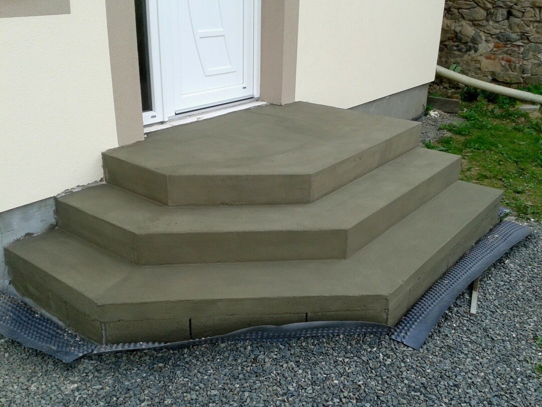 Selezione della forma e delle dimensioni di un portico in cemento