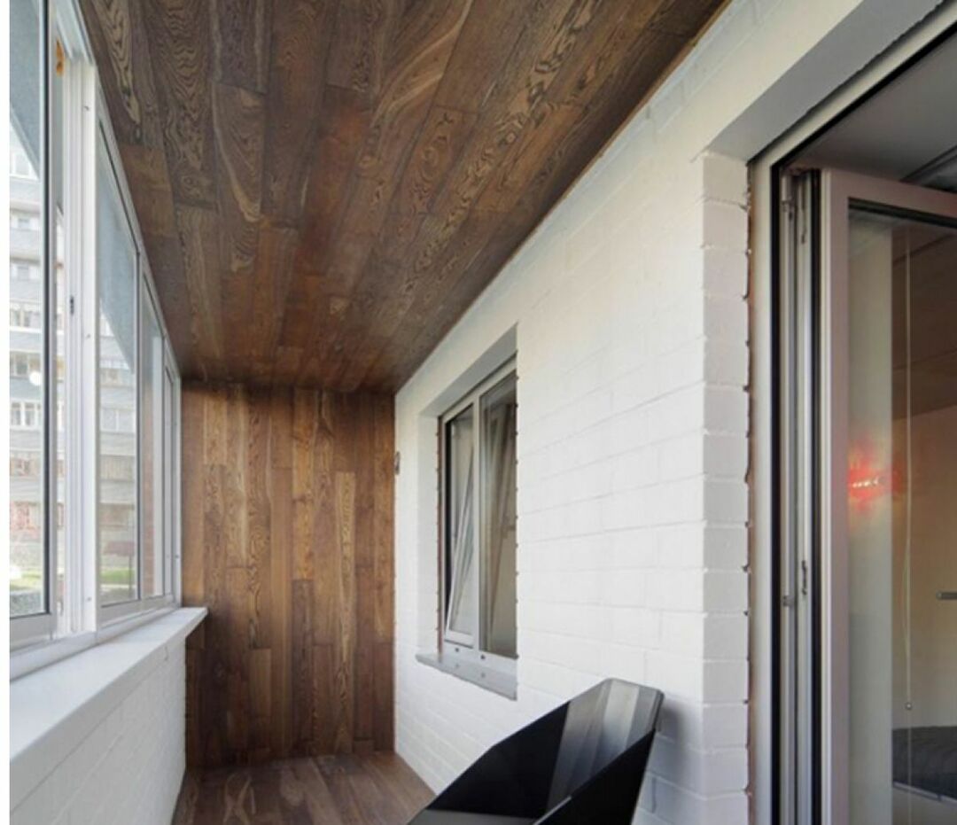 Soba na balkonu: možnosti za pretvorbo v bivalni prostor, notranje fotografije