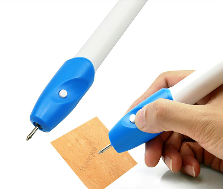 Engraver is designed in the form of a convenient stylus, while the wires are not meshayutFOTO: ru.aliexpress.com