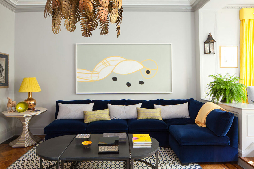 Kampinė sofa, aptraukta mėlyna spalva