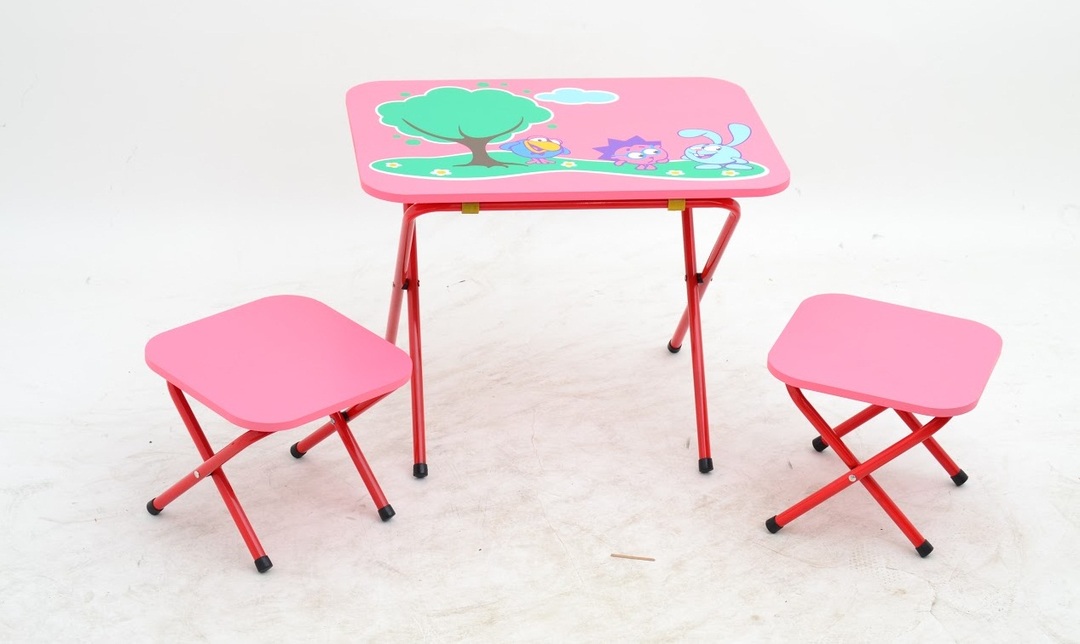 saliekams bērnu galds