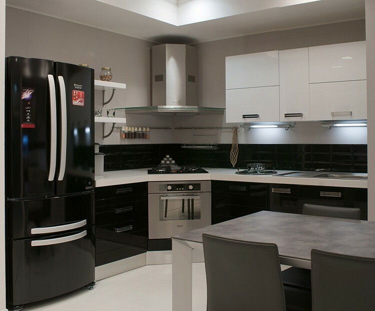 Kjøkkenhetten gir kjøkkenet et attraktivt utseende og holder seg alltid frisk.