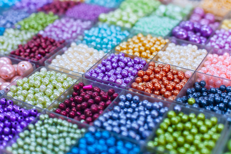 Mehrfarbige Perlen