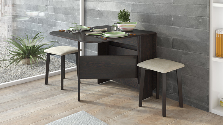 Stools are compact and suitable for all lyudeyFOTO: static-eu.insales.ru