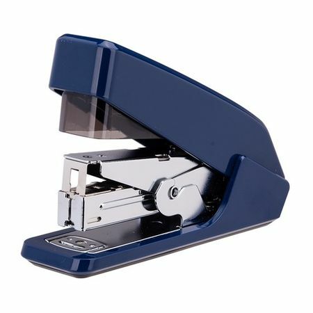 Stolní sešívačka Deli E0467BLUE Pro 24/6 26/6 (30 listů) vestavěný odstraňovač sešívačky modrá 100 sponek 6 ks/krabice