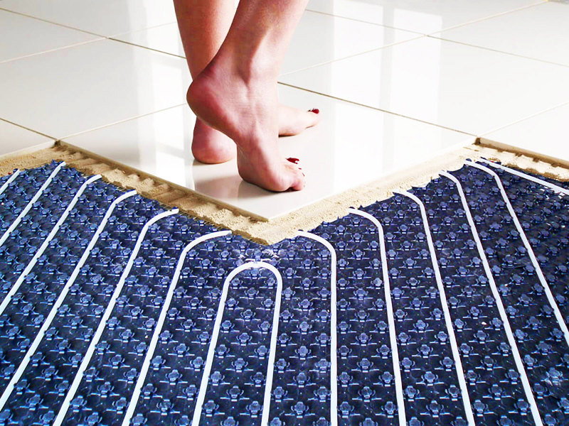 שטיחי רצפת מים חמים