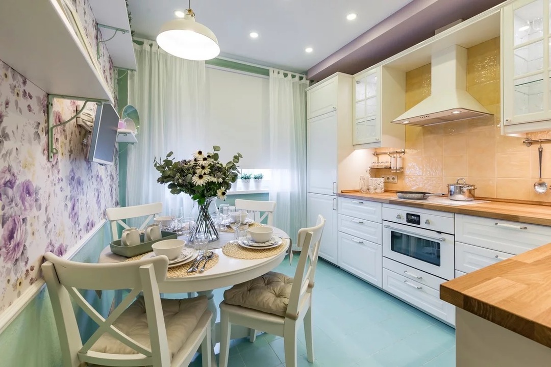 Kuchyňa 12 m² v provensálskom štýle