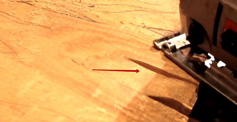 Efekti tõhustamiseks võite teha lõikeid teatud järjestuses, näiteks laua keskelt, või alustada servast