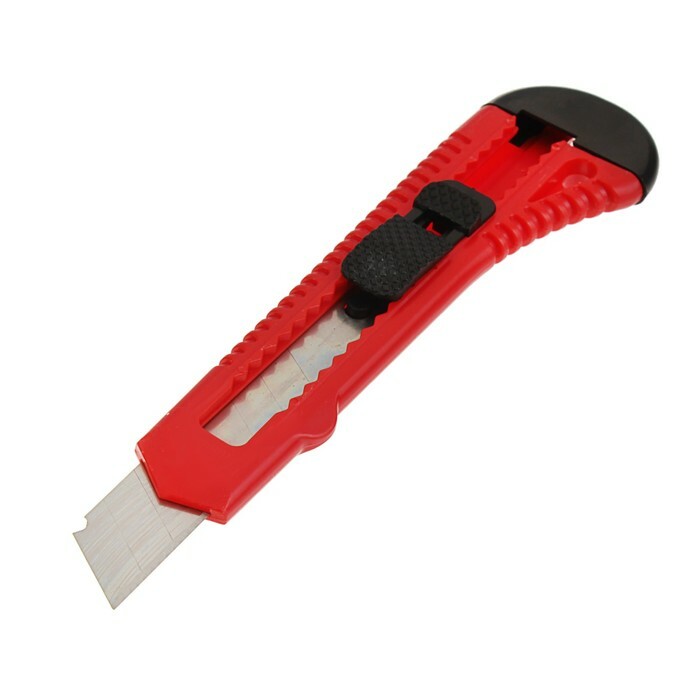סכין כלי Top Tools, מארז פלסטיק, מהדק מרובע, 18 מ" מ