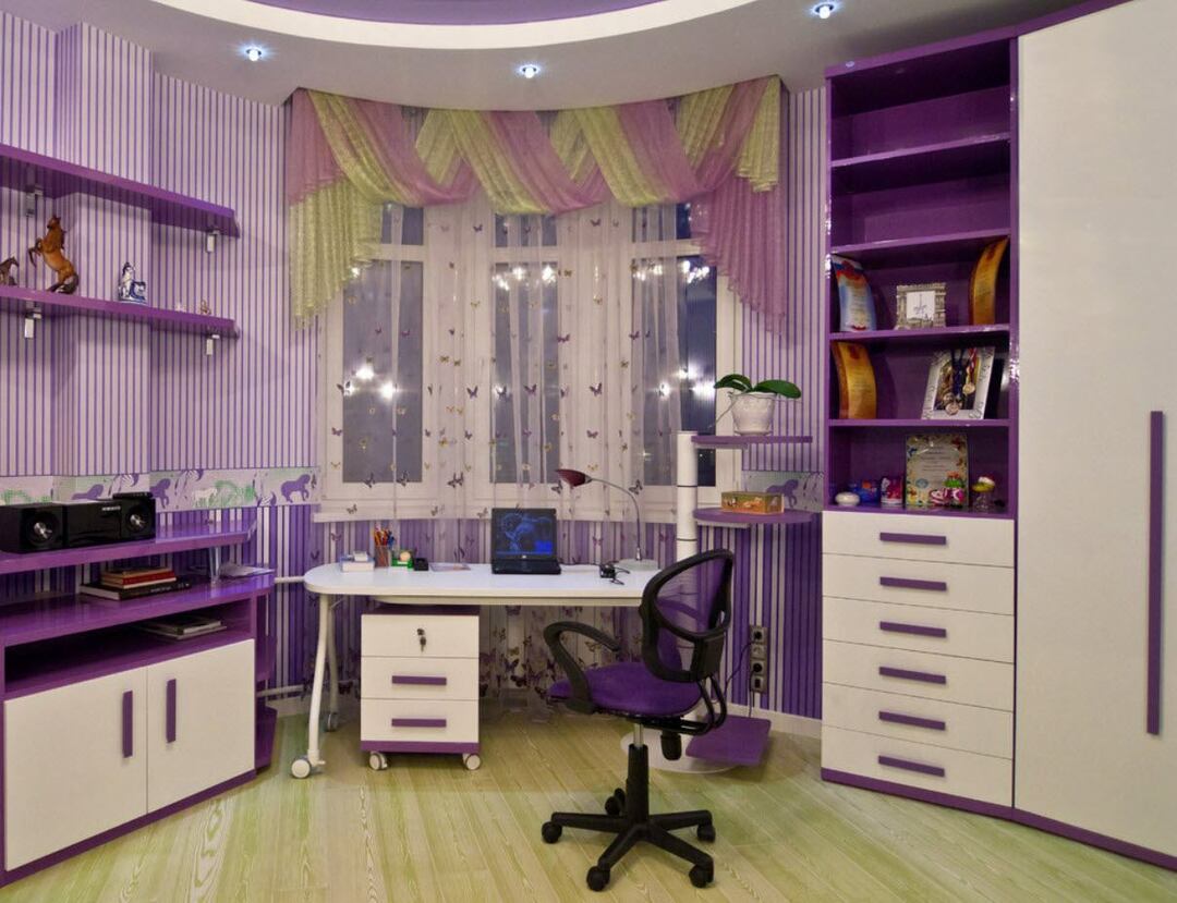 Lilac furniture in a teenage girl's room