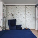 a built-in sliding wardrobe with a pattern