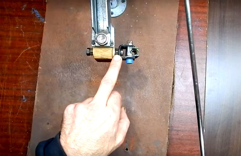 The miraculous transformation of an old enlarger into a household item