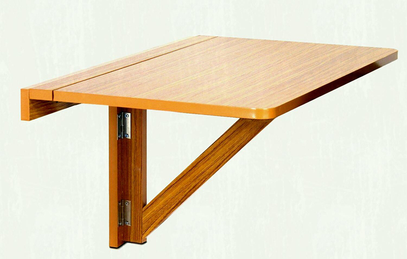 Taitettava pöytä parvekkeella: kiinnitystyypit, materiaalit, koristelu