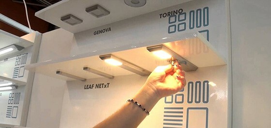 Opzioni di controllo per l'illuminazione a LED in cucina