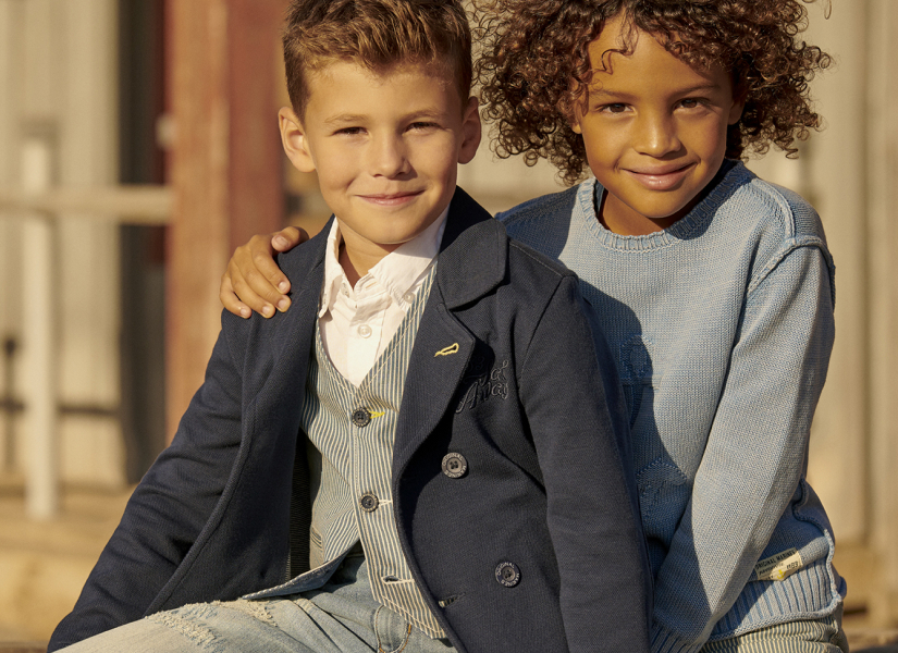 Una selezione di abbigliamento per bambini di qualità è il marchio Original Marines.